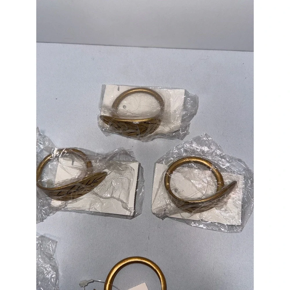 Bardwil Linens Gold Leaf Napkin Rings‎ Set of 4 Metal Botanical Table Decor R061